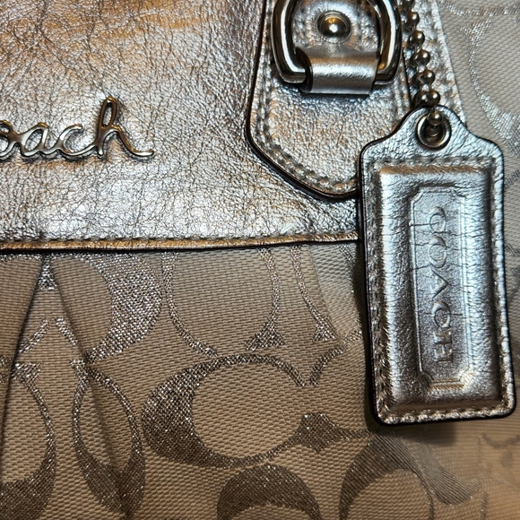 Coach Bag - Picture 4 of 10